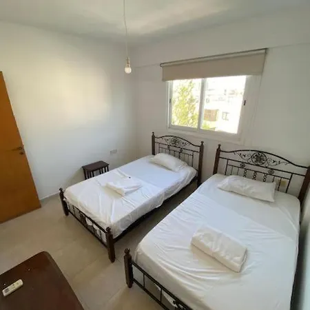 Seawitch Holidays Apartament *